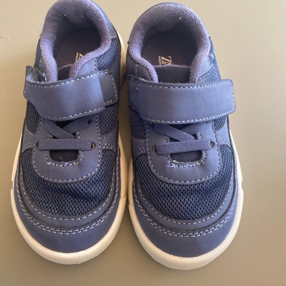 Zara boys shoes size 24. Used once